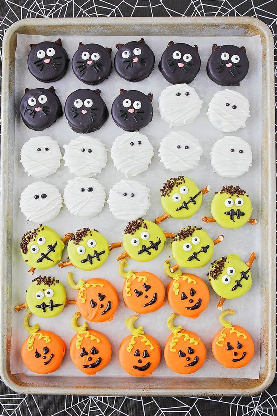 40 Spooky Halloween Dessert Ideas for Halloween Party