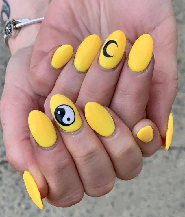 Oval Yellow Yin Yang Nail Art