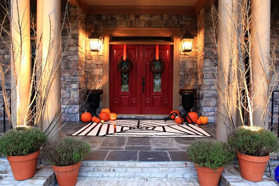 43 Halloween Porch Decorating Ideas for 2022