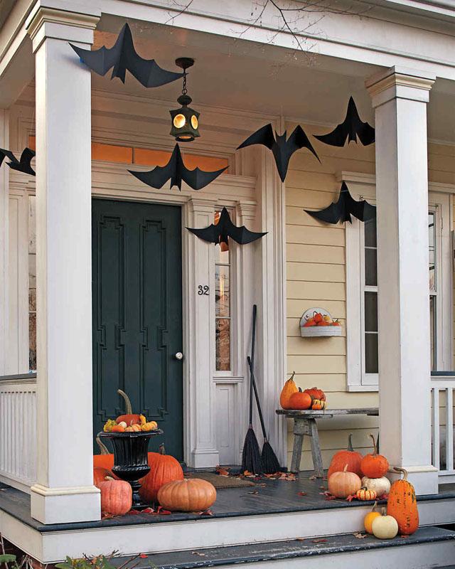 43 Halloween Porch Decorating Ideas for 2022