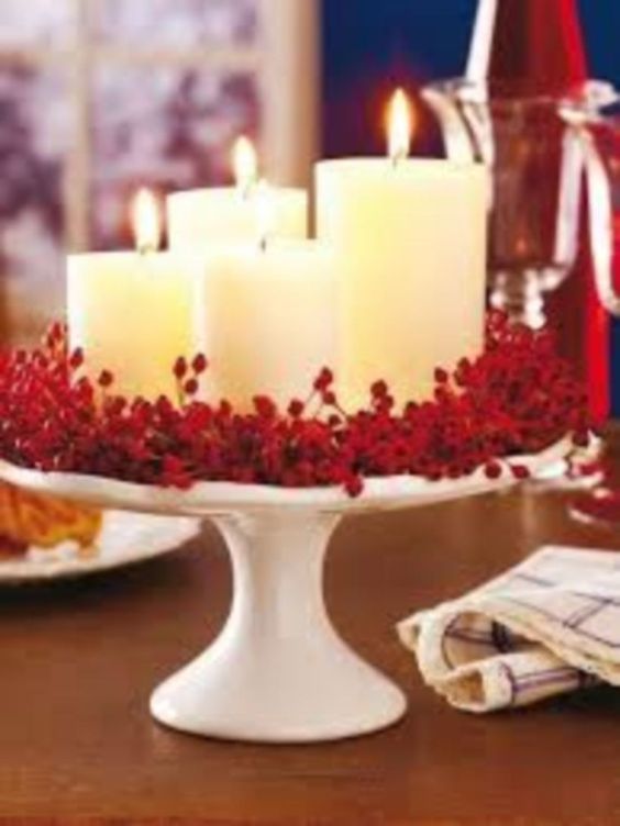 40 Pretty Christmas Table Centerpieces Decoration Ideas