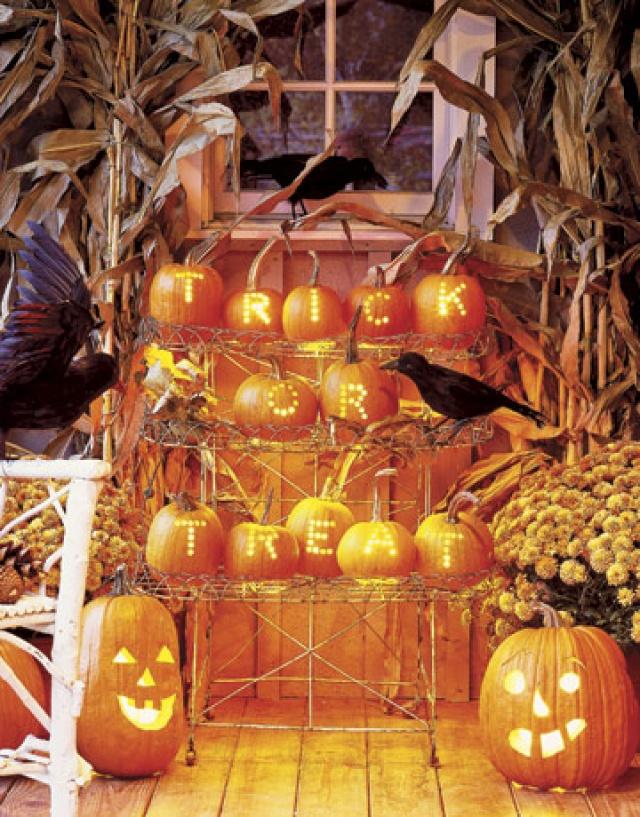 43 Halloween Porch Decorating Ideas for 2022