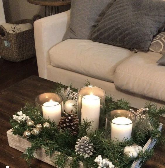 40 Pretty Christmas Table Centerpieces Decoration Ideas