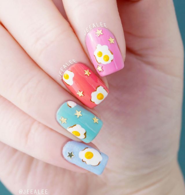 Fried Egg Nails with Stars