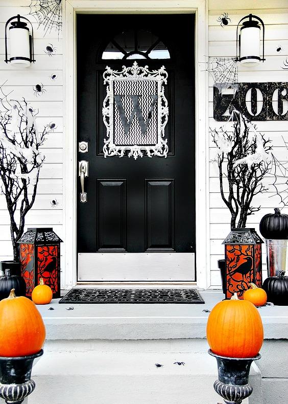 43 Halloween Porch Decorating Ideas for 2022