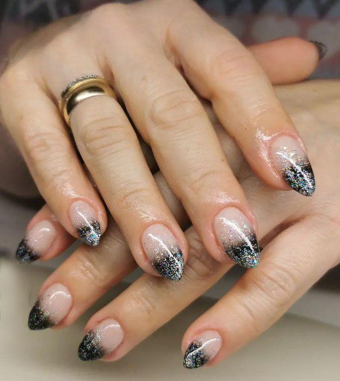 Almond Glitter Black Ombre Nail Art