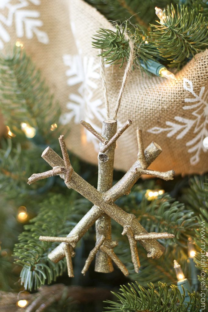 31 DIY Rustic Twig Crafts for Christmas