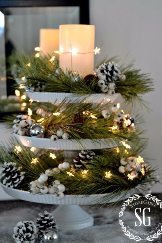 40 Pretty Christmas Table Centerpieces Decoration Ideas