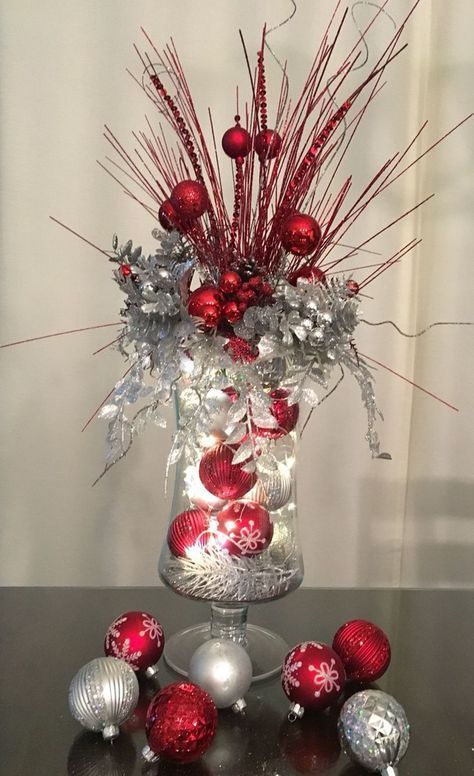 40 Pretty Christmas Table Centerpieces Decoration Ideas