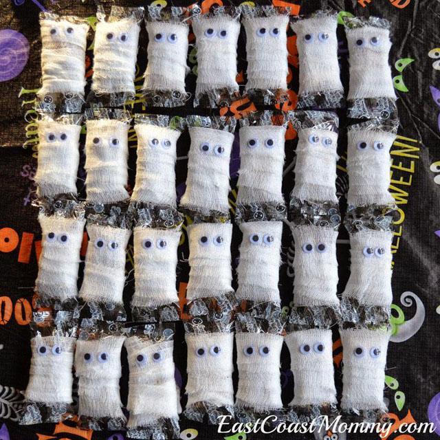 25 Easy And Cheap Halloween Treat Bags for Your Inspiration