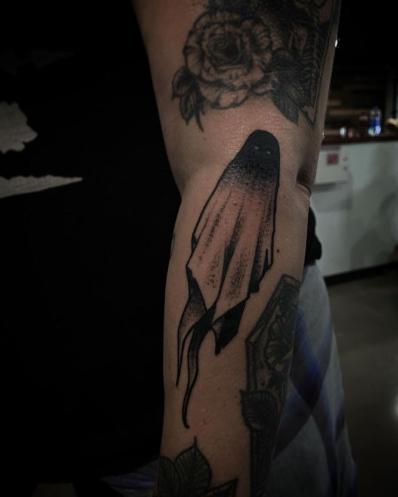 30 Pretty Ghost Tattoos to Inspire You Style VP Page 9